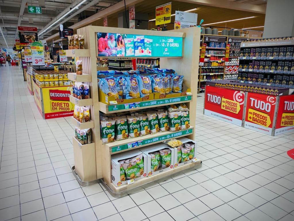 Retail Shelf Screens / Digital Display and Hanging Hologram in hypermarket - Lays